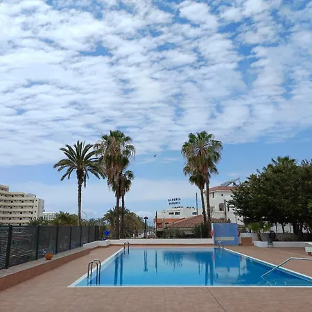 Casa Saura -playa De Americas *