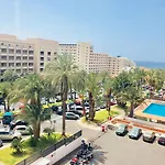 Casa Saura -playa De Americas *